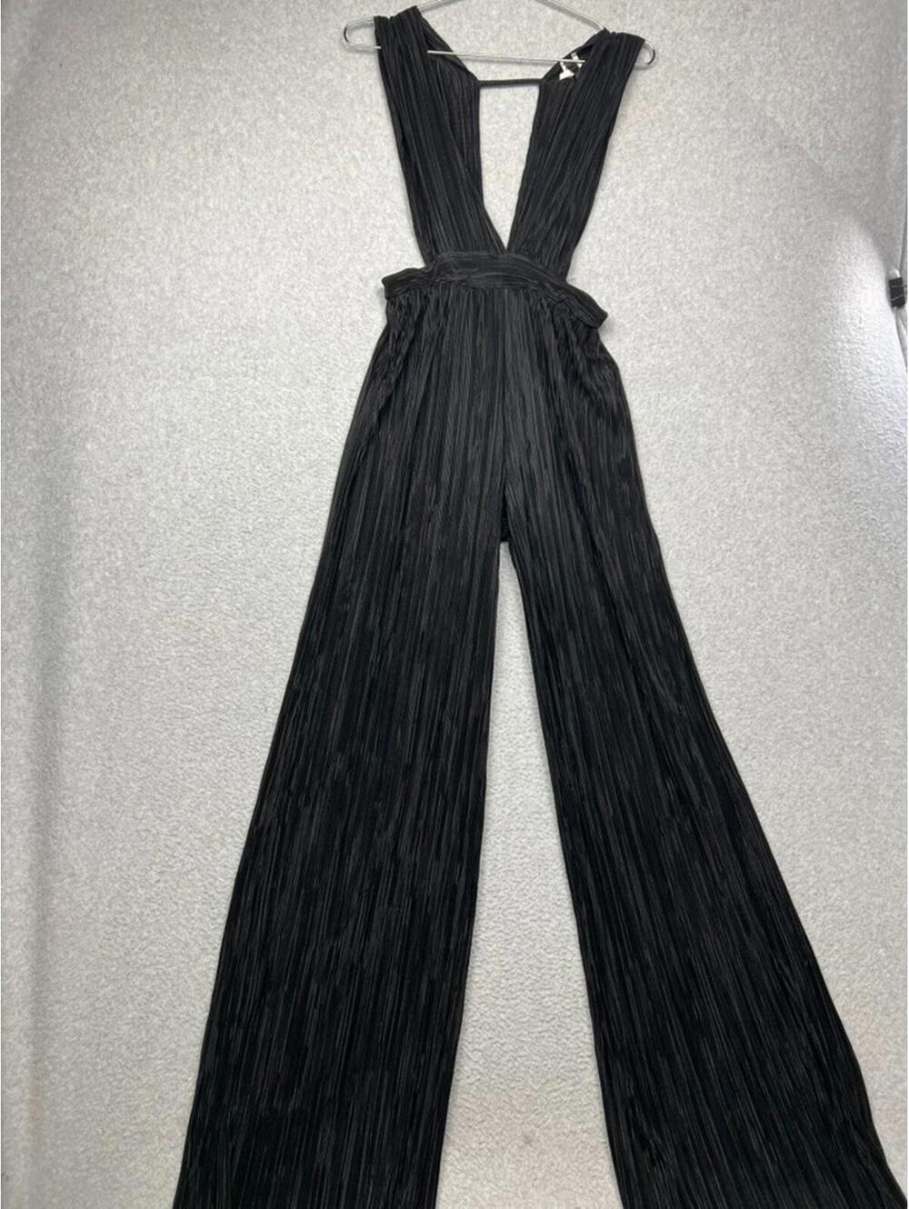 Black Plisse Pleated Wide-Leg Jumpsuit S Sleeveless V-Neck Travel Boho Chic